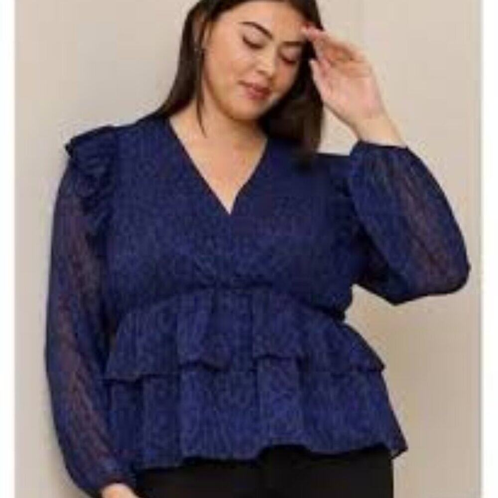 TORRID BLUE LEOPARD PRINT CHIFFON RUFFLED SURPLICE CROP TOP WOMEN SIZE 3 OR 3X